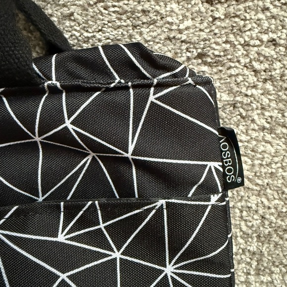 Chic Black Geometric Tote Bag - Picture 8 of 13